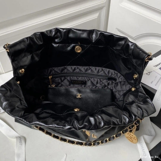 First Bag Ru CHANEL -30×45×8cm 22 HANDBAG 0822